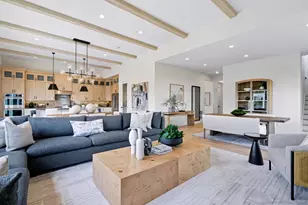 10 Foxwood Dr, Danbury, CT 06810 - Photo 1