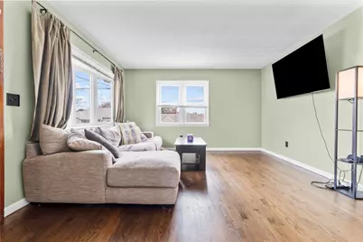 4 Laura Lane, New Haven, CT 06512 - Photo 6