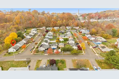 4 Laura Lane, New Haven, CT 06512 - Photo 2