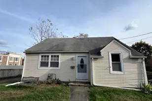 451 Meadow St, Fairfield, CT 06824 - Photo 1