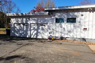 281 South Rd, Farmington, CT 06032 - Photo 2