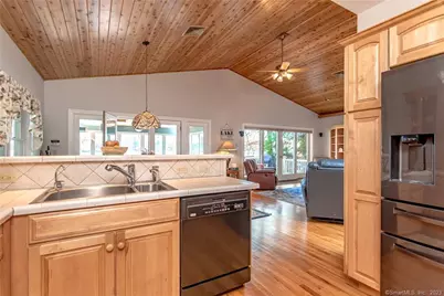 246 North Shore Road, Killingly, CT 06241 - Photo 10