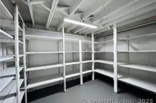 958 Dunbar Hill Rd, Hamden, CT 06514 - Photo 18