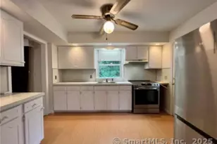 958 Dunbar Hill Rd, Hamden, CT 06514 - Photo 8