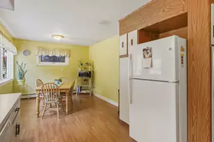 137 Maple Hill Rd, Naugatuck, CT 06770 - Photo 8