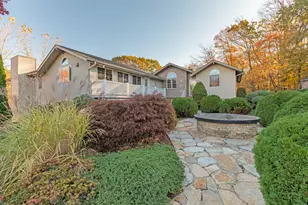 9 Cheryl Ln, Prospect, CT 06712 - Photo 1