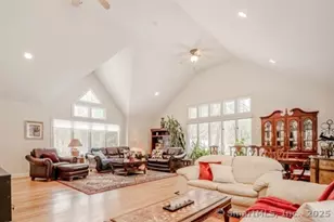 305 Rimmon Rd, Woodbridge, CT 06525 - Photo 1