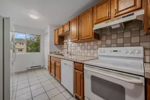 576 Shennecossett Rd, Groton, CT 06340 - Photo 8