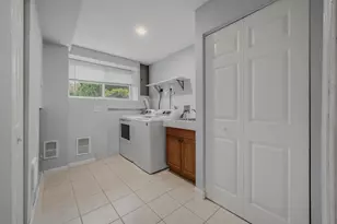 576 Shennecossett Rd, Groton, CT 06340 - Photo 22