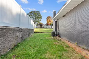 20 Weber St, East Haven, CT 06512 - Photo 4