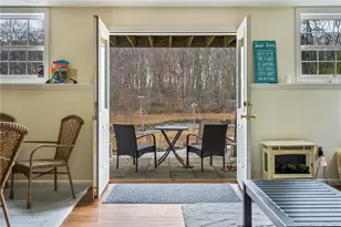 33 Marshfield Rd, East Lyme, CT 06357 - Photo 28