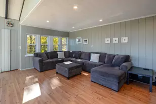 21 Edge Hill Rd, Guilford, CT 06437 - Photo 8