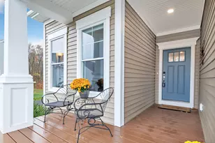 930 Tillinghast Dr, Oxford, CT 06478 - Photo 6