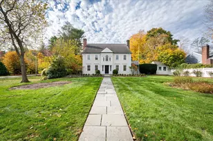 605 Brooklawn Ave, Fairfield, CT 06825 - Photo 2