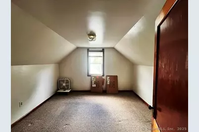 142 Palm Street, Bridgeport, CT 06610 - Photo 14