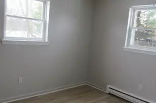 152 Surrey Dr, Bristol, CT 06010 - Photo 16