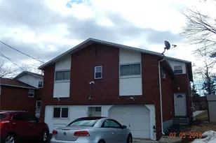 152 Surrey Dr, Bristol, CT 06010 - Photo 2