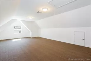 17 Oenoke Pl, Stamford, CT 06907 - Photo 12