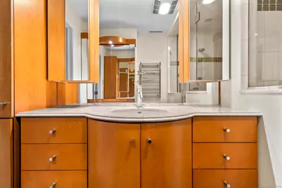 15 Derbyshire #15, Derby, CT 06418 - Photo 18