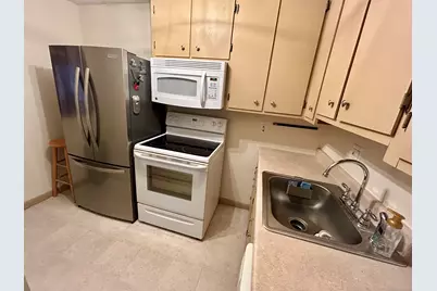 220 Main Street #APT 6G, New Hartford, CT 06057 - Photo 6