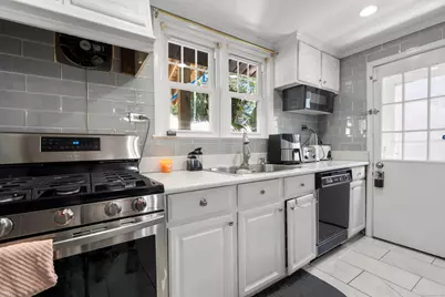 14 Park Street, Stamford, CT 06902 - Photo 12