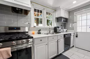 14 Park St, Stamford, CT 06902 - Photo 12