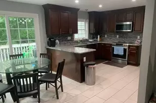 994 Bunker Hill Ave, Waterbury, CT 06708 - Photo 14