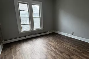 21 Williams St, Hartford, CT 06120 - Photo 8