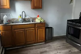 21 Williams St, Hartford, CT 06120 - Photo 10