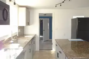 98 Cooke St, Plainville, CT 06062 - Photo 16