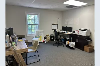 828 Federal Road #B, Brookfield, CT 06804 - Photo 4