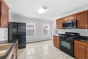 32 Moore Ave, New London, CT 06320 - Photo 24