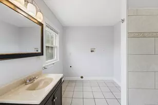 32 Moore Ave, New London, CT 06320 - Photo 26