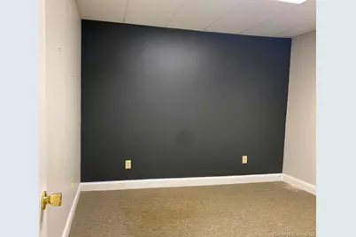 628 New Haven Road #8, Naugatuck, CT 06770 - Photo 10