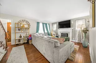 631 Fairview Ave, Bridgeport, CT 06606 - Photo 10