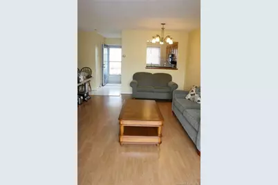 92 Commodore Commons #92, Derby, CT 06418 - Photo 8