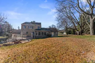 3 Daves Ln, Newtown, CT 06470 - Photo 2