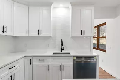 3 Daves Lane, Newtown, CT 06470 - Photo 8