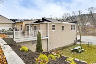 720 Main St, Winchester, CT 06098 - Photo 32