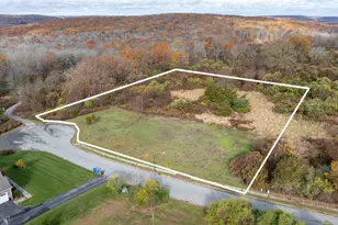 33A Farm View Dr, Norwich, CT 06360 - Photo 8