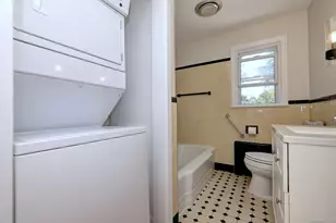 29 Rangely Dr, Trumbull, CT 06611 - Photo 20