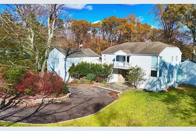106A Comstock Hill Avenue, Norwalk, CT 06850 - Photo 1