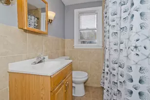 39 Wade Ave, Bloomfield, CT 06002 - Photo 14