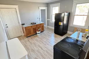 1528 Dixwell Ave, Hamden, CT 06514 - Photo 8