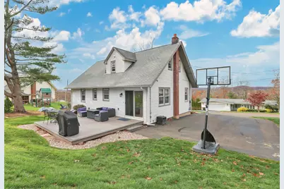 6 Holly Lane, Wallingford, CT 06492 - Photo 8