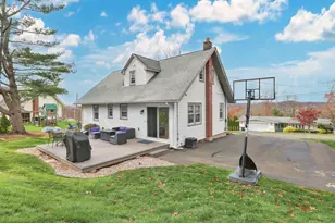 6 Holly Ln, Wallingford, CT 06492 - Photo 8