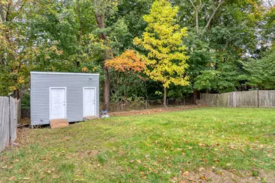 84 Connecticut Avenue, Newington, CT 06111 - Photo 38