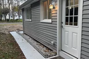 84 Connecticut Ave, Newington, CT 06111 - Photo 32