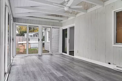 84 Connecticut Avenue, Newington, CT 06111 - Photo 16