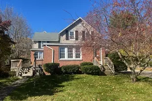 15 Dickerman Ave, Windsor Locks, CT 06096 - Photo 2